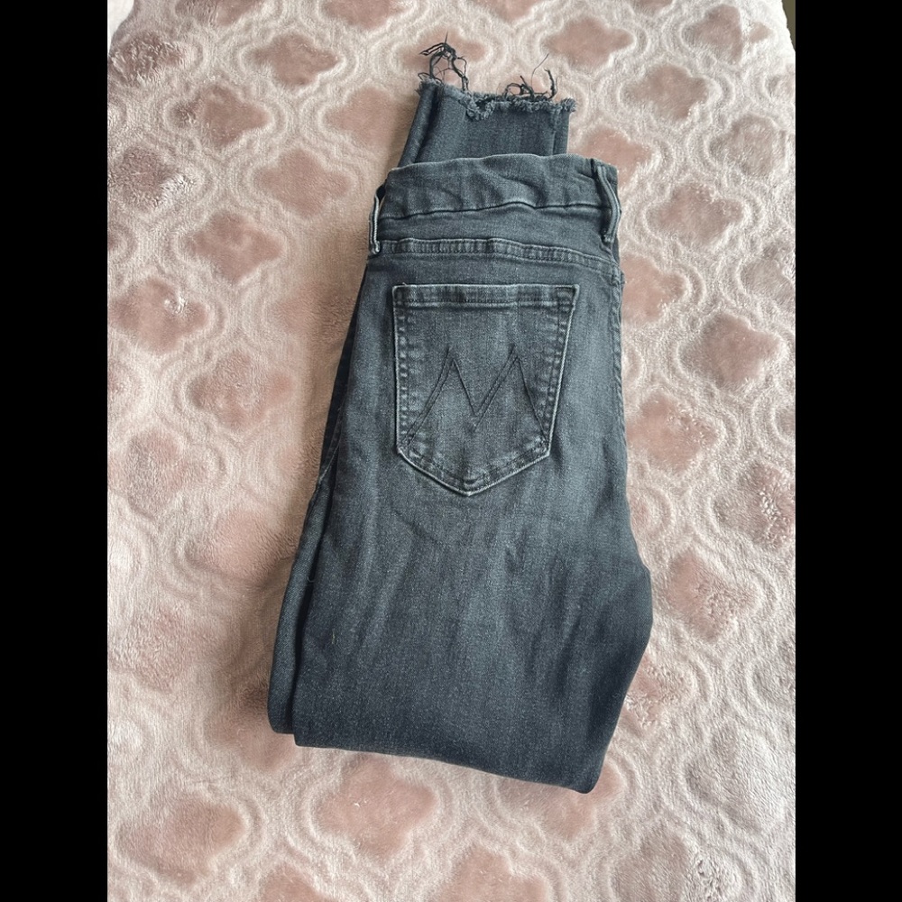 High-Rise Ankle Fray Skinny Jeans in Night Hawk